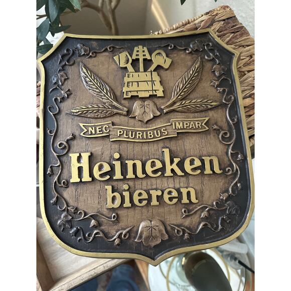 Heineken Bieren Wall Plaque Beer Sign "Nec Pluribus Impar" Faux Wood 12.5" x 11” - Picture 2 of 13